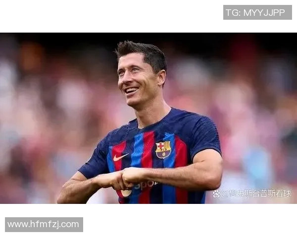 足球场上的完美绅士：从未犯规的传奇球星揭秘