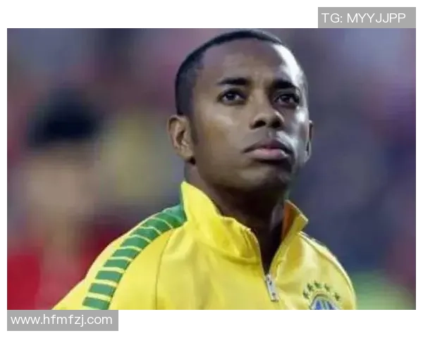 身高157的足球奇才小个子球员如何突破身高限制创造辉煌职业生涯